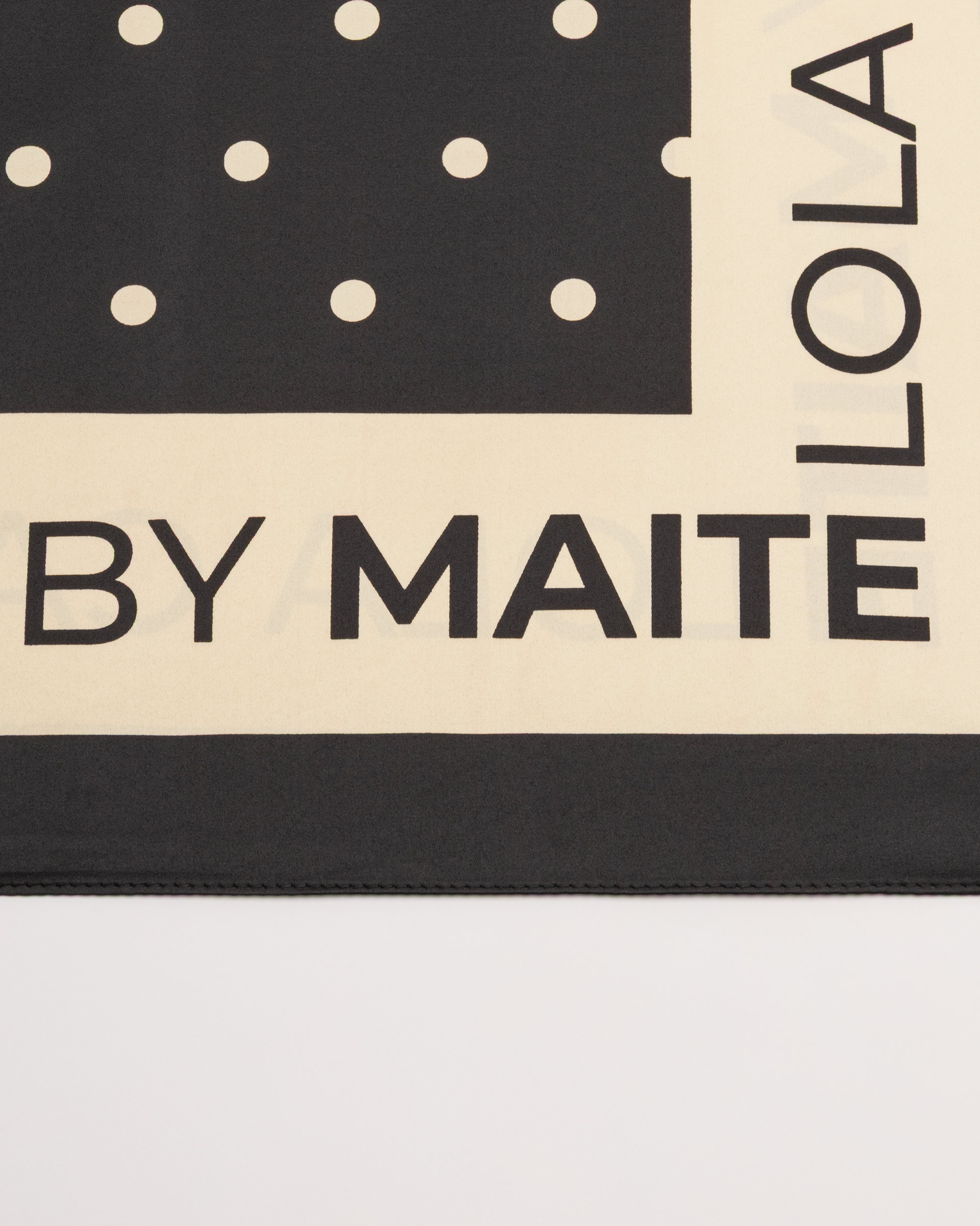 Bufanda Maite by Lola