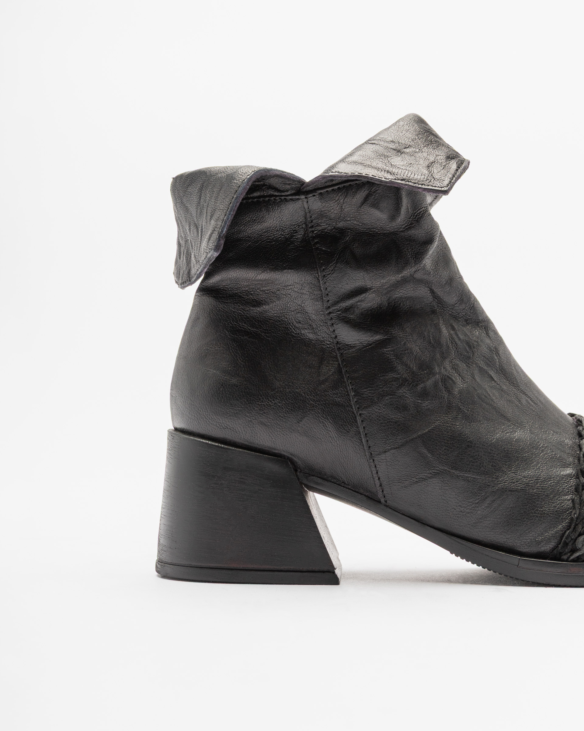 Enkellaarzen Papucei