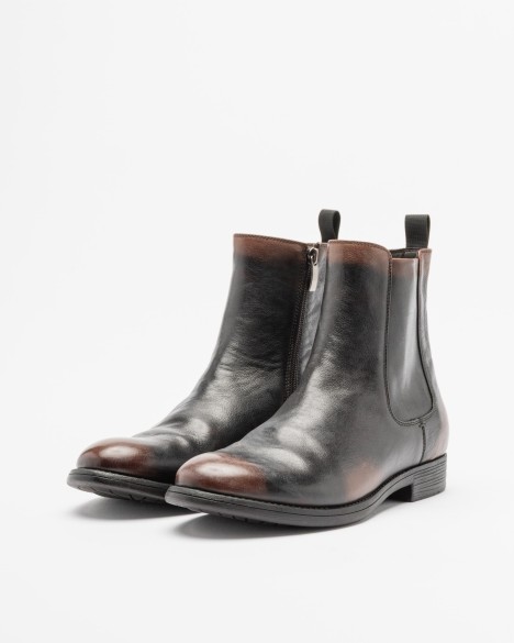 ONE and OTHER Chelsea boots