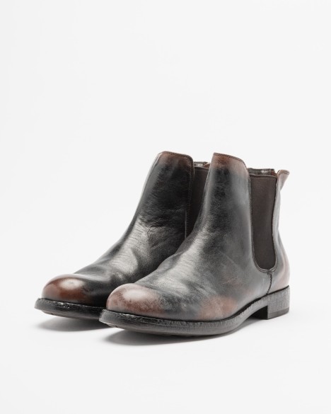 ONE and OTHER Chelsea boots