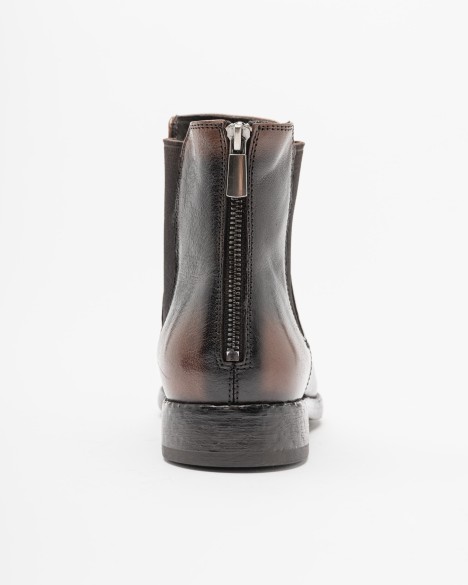 ONE and OTHER Chelsea boots