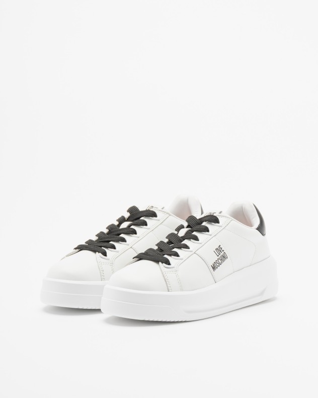 Weie Sneakers Love Moschino