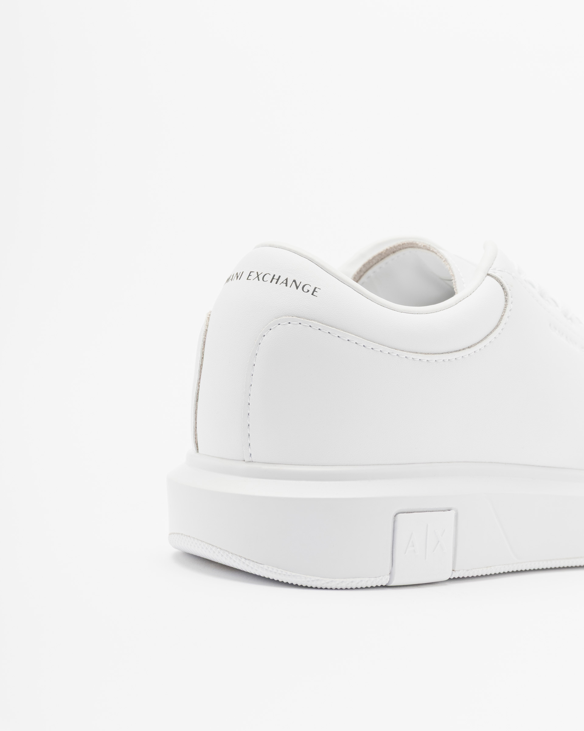 Sapatilhas brancas Armani Exchange