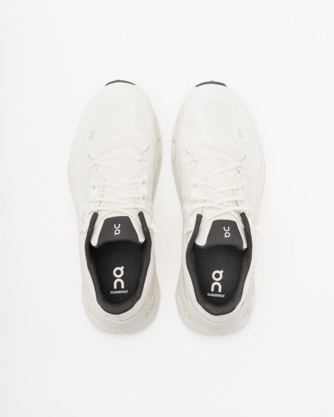 Sapatilhas brancas On Running