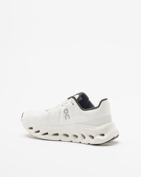 Sapatilhas brancas On Running