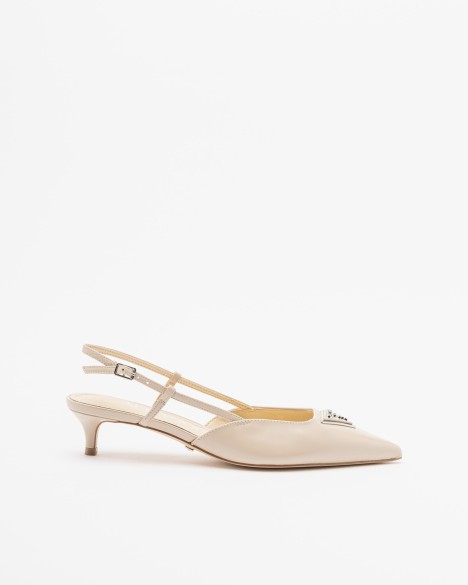 Sapato aberto atr�s Guess