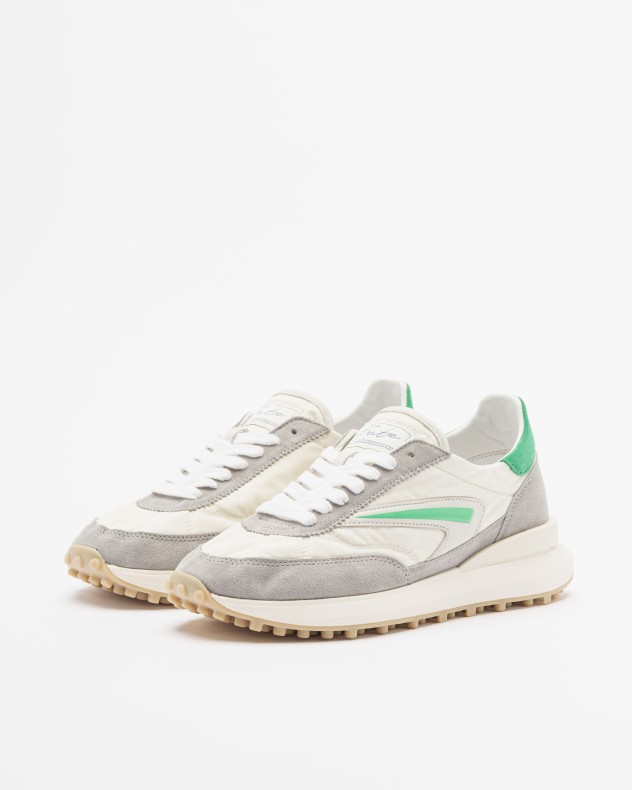 Sapatilhas brancas D.A.T.E.