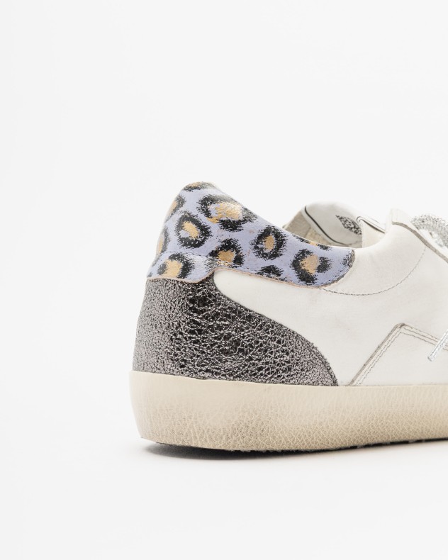 Weiße Sneakers 4B12