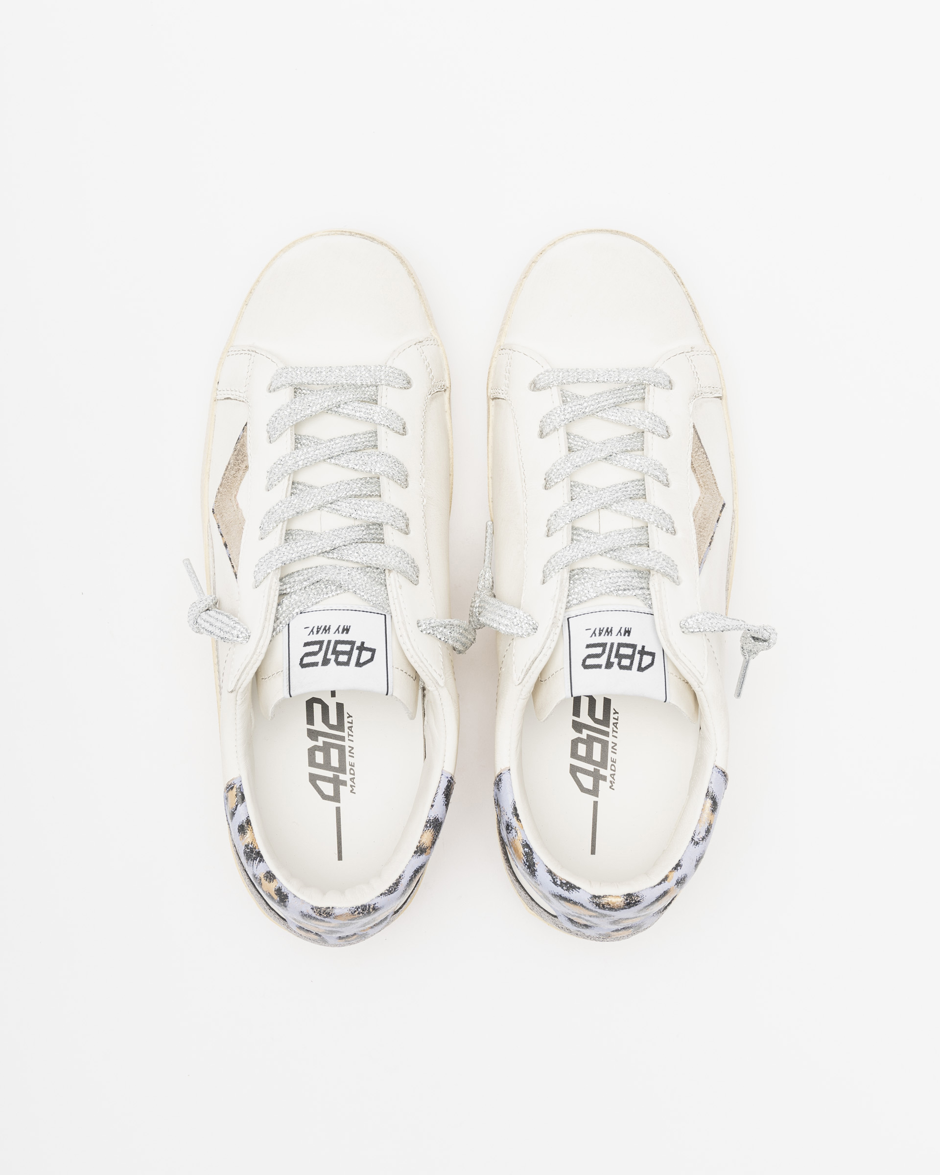 Sapatilhas brancas 4B12