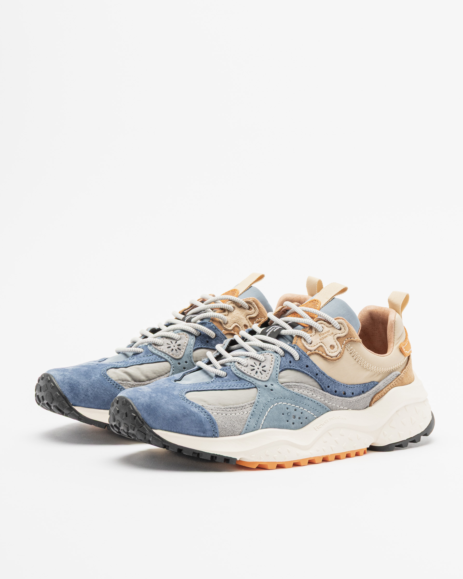 Sneakers Flower Mountain