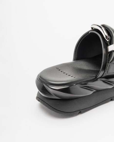 Platform slippers 4ccccees