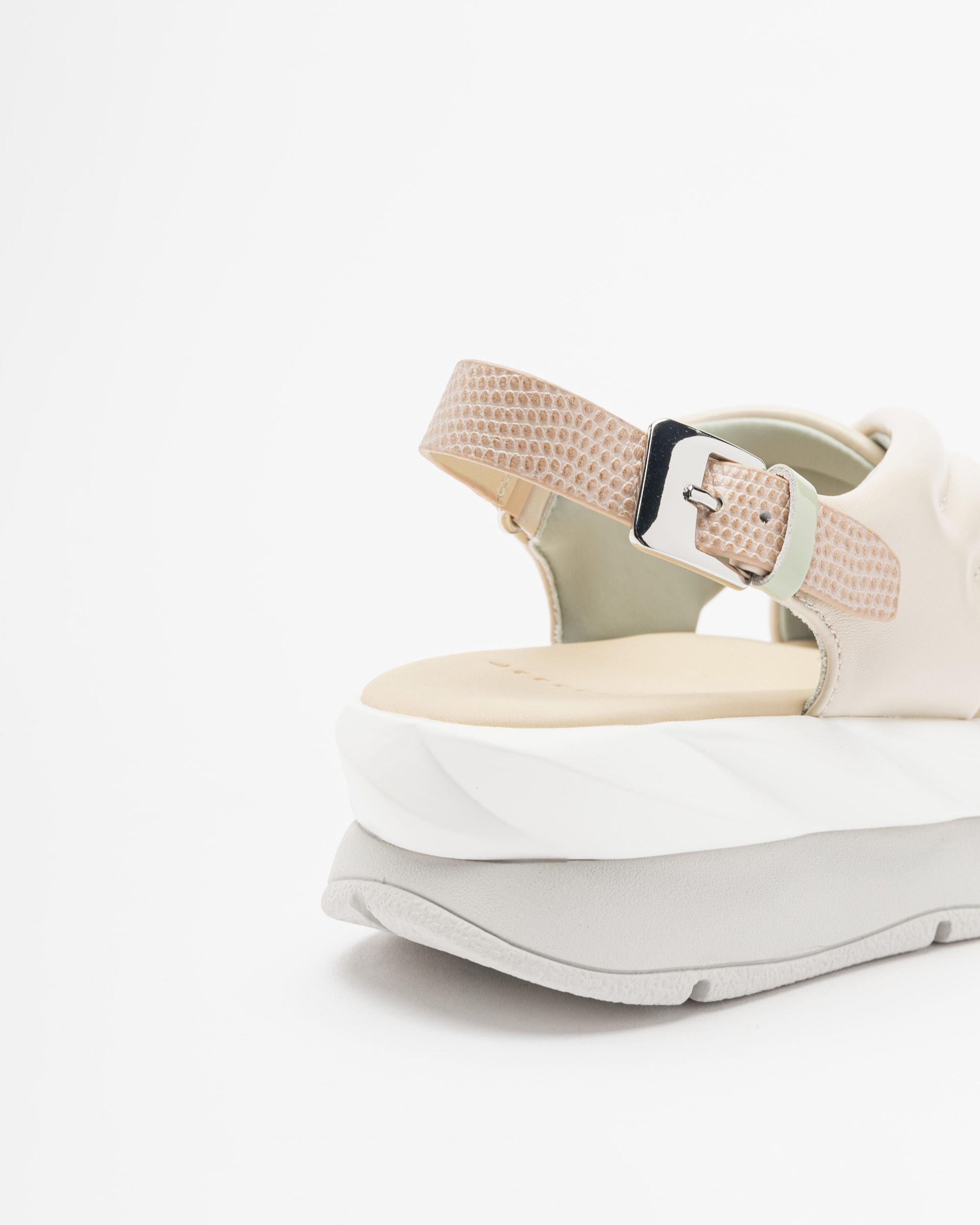 Sandali con plateau 4ccccees