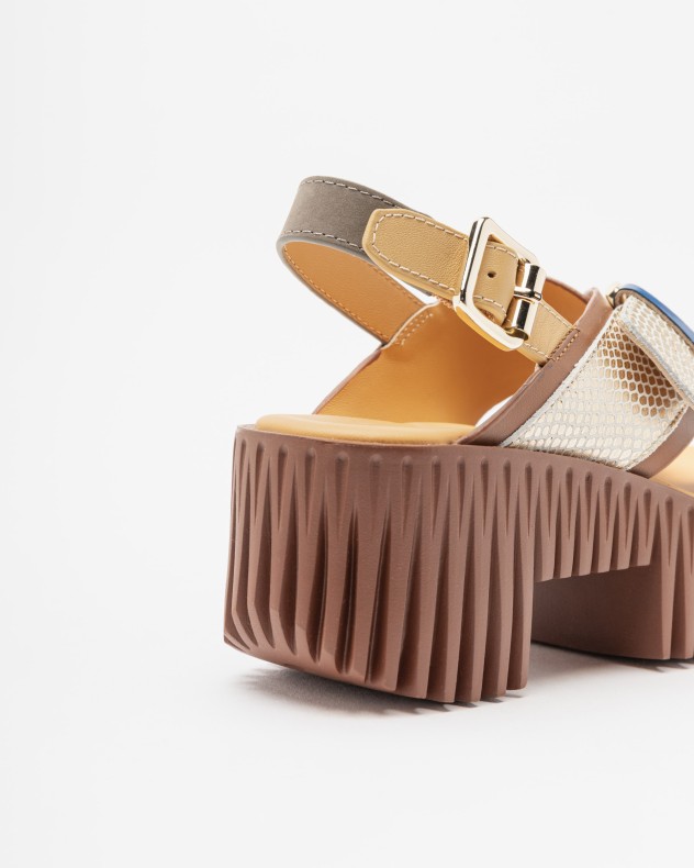 Sandali con plateau 4ccccees