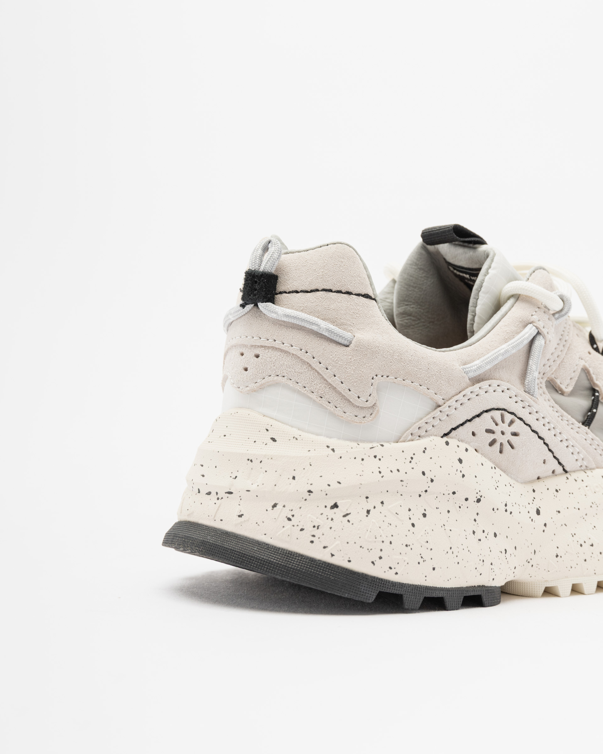 Sneakers Flower Mountain