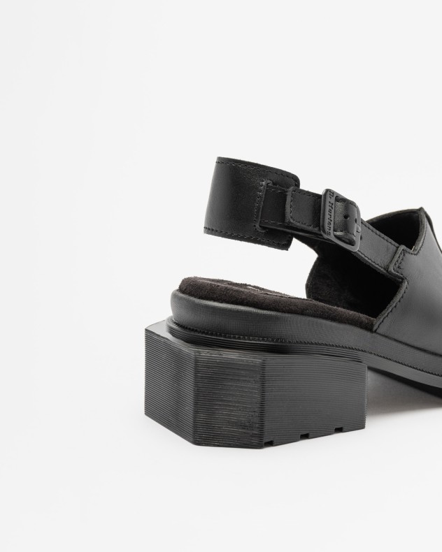 Pantoletten Dr Martens