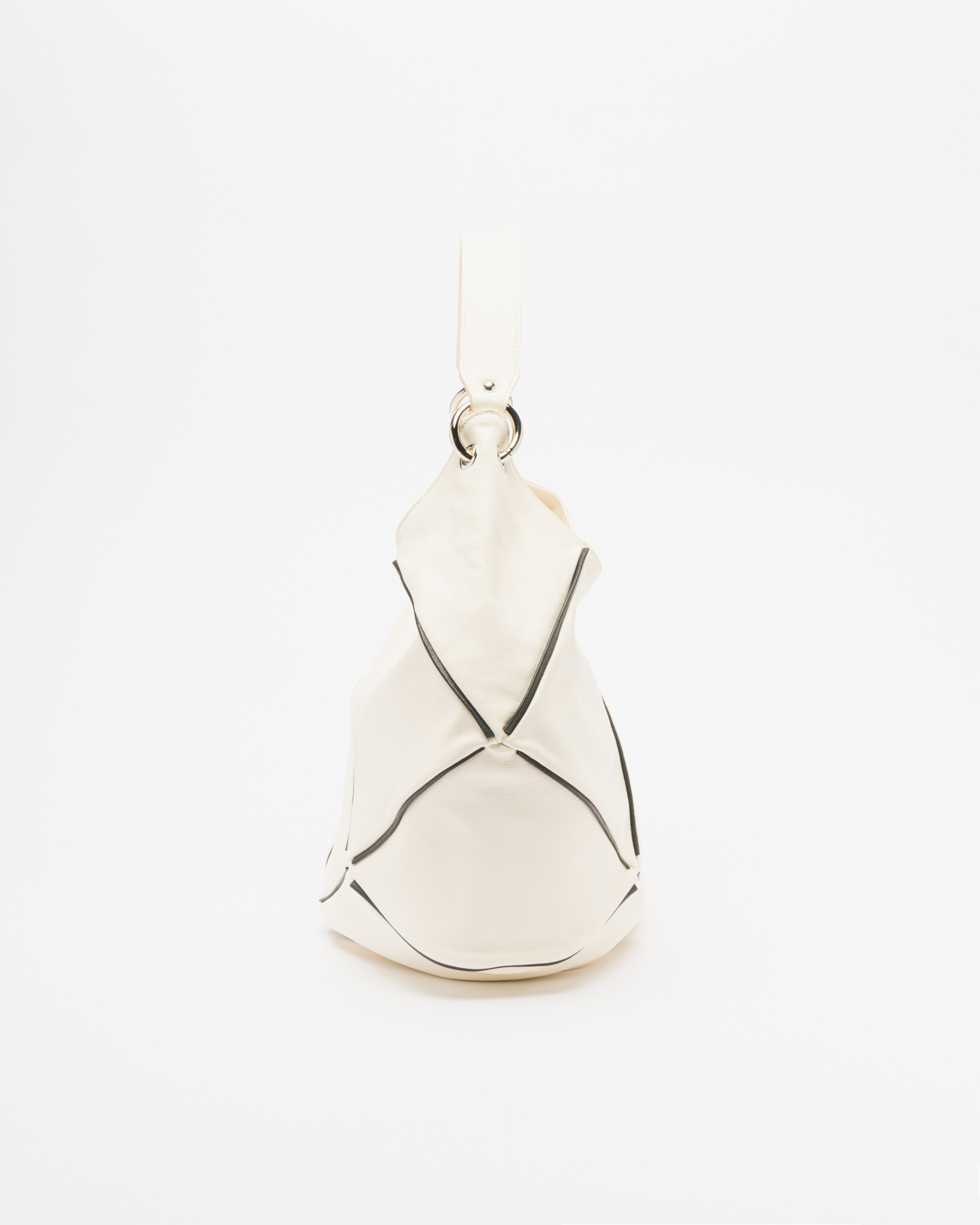 Mala hobo Ernesto Dolani