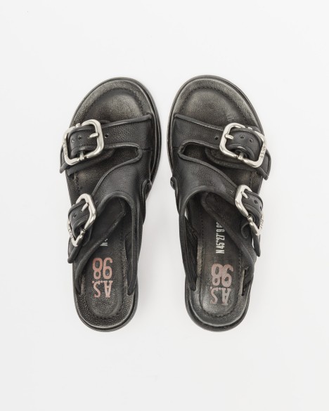 Socas com fivela e salto bloco A.S.98 Socas com fivela e salto bloco A.S.98