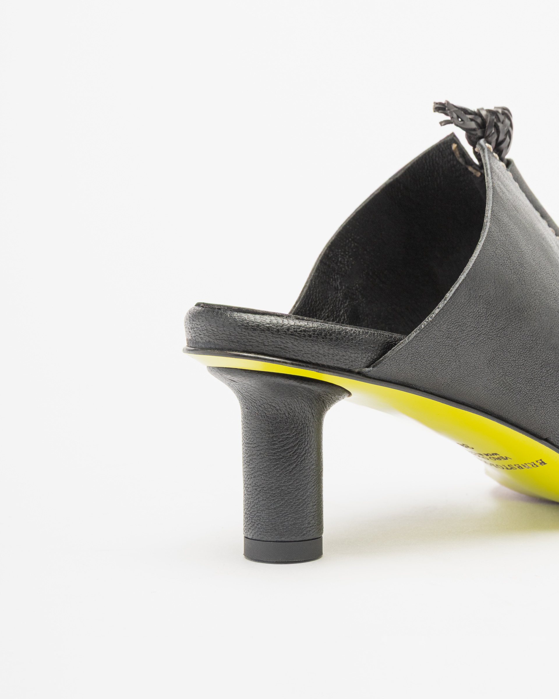 Socas Ernesto Dolani