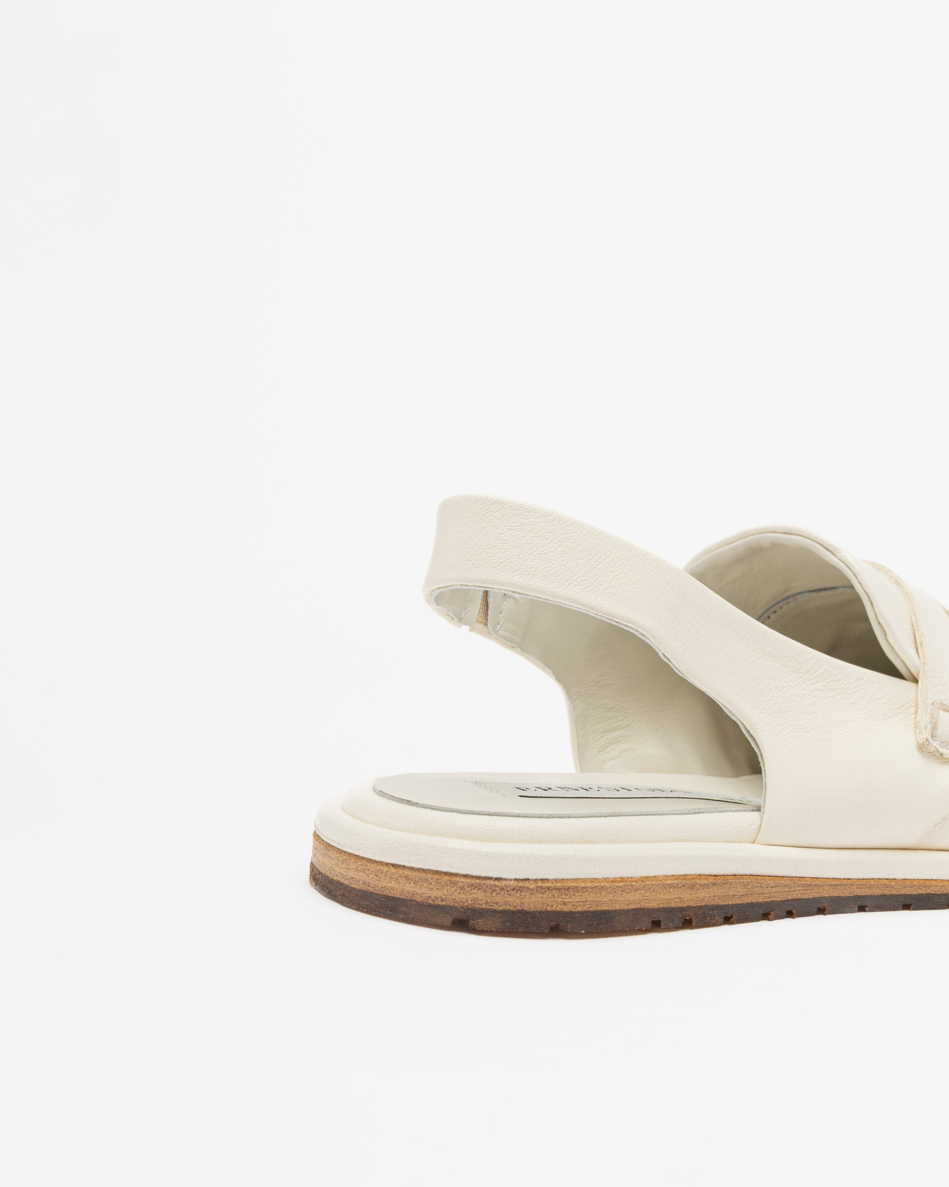 Scarpa slingback Ernesto Dolani