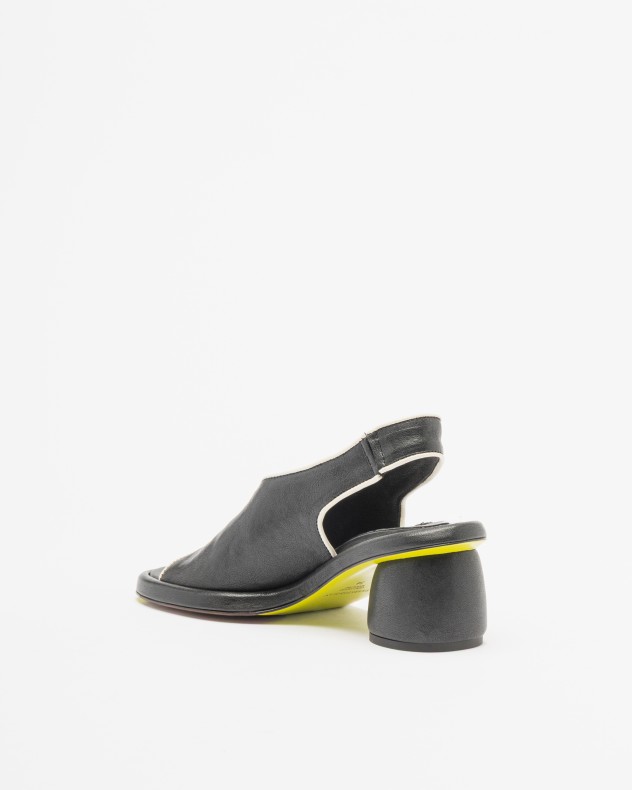 Sandali Ernesto Dolani