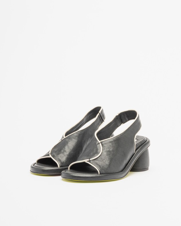 Sandali Ernesto Dolani