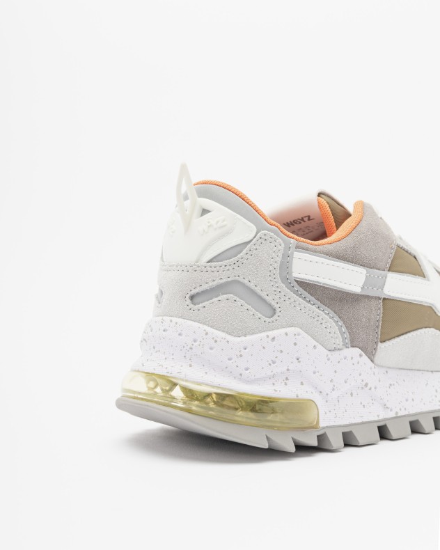 Sneakers Just Say Wizz