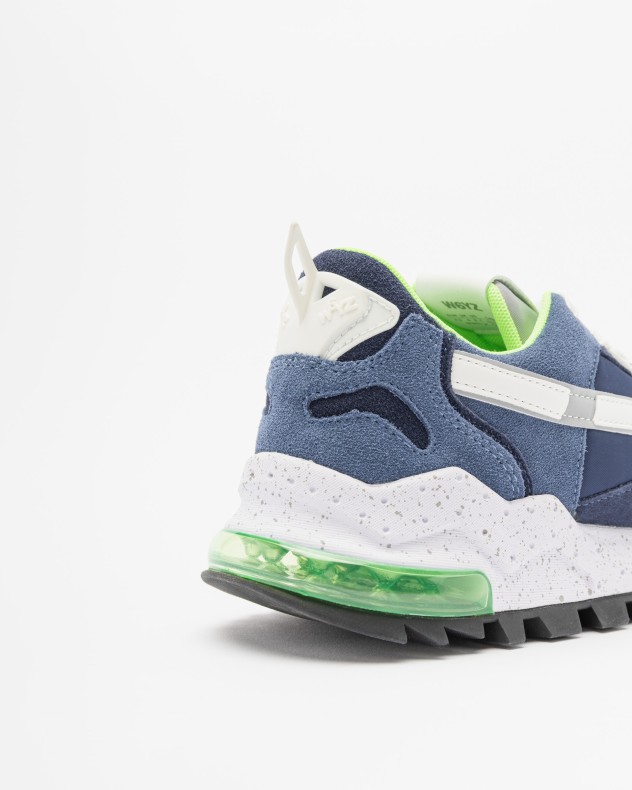 Sneakers Just Say Wizz