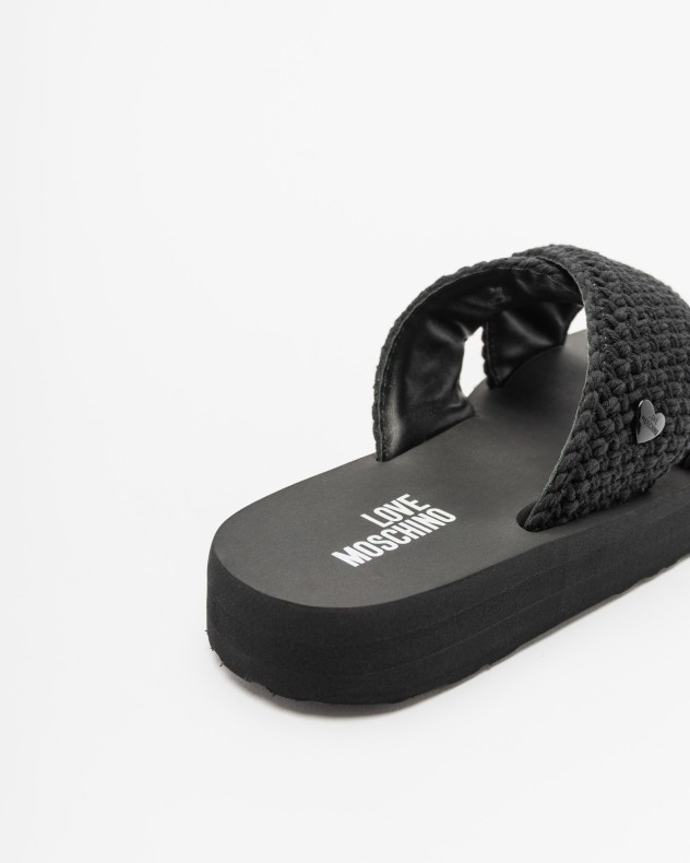 Chinelos de plataforma Love Moschino
