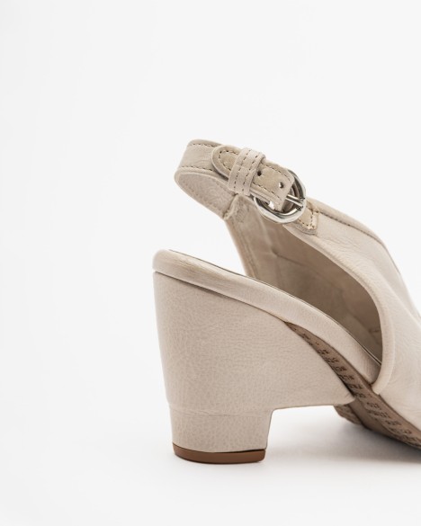 Sand�lias de cunha A.S.98