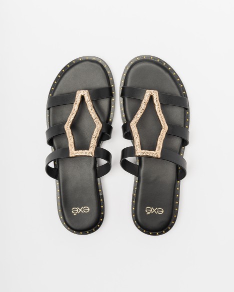Ex� Flat sandals