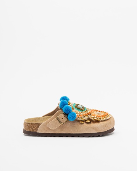 Zuecos planos Nan-Ku Couture