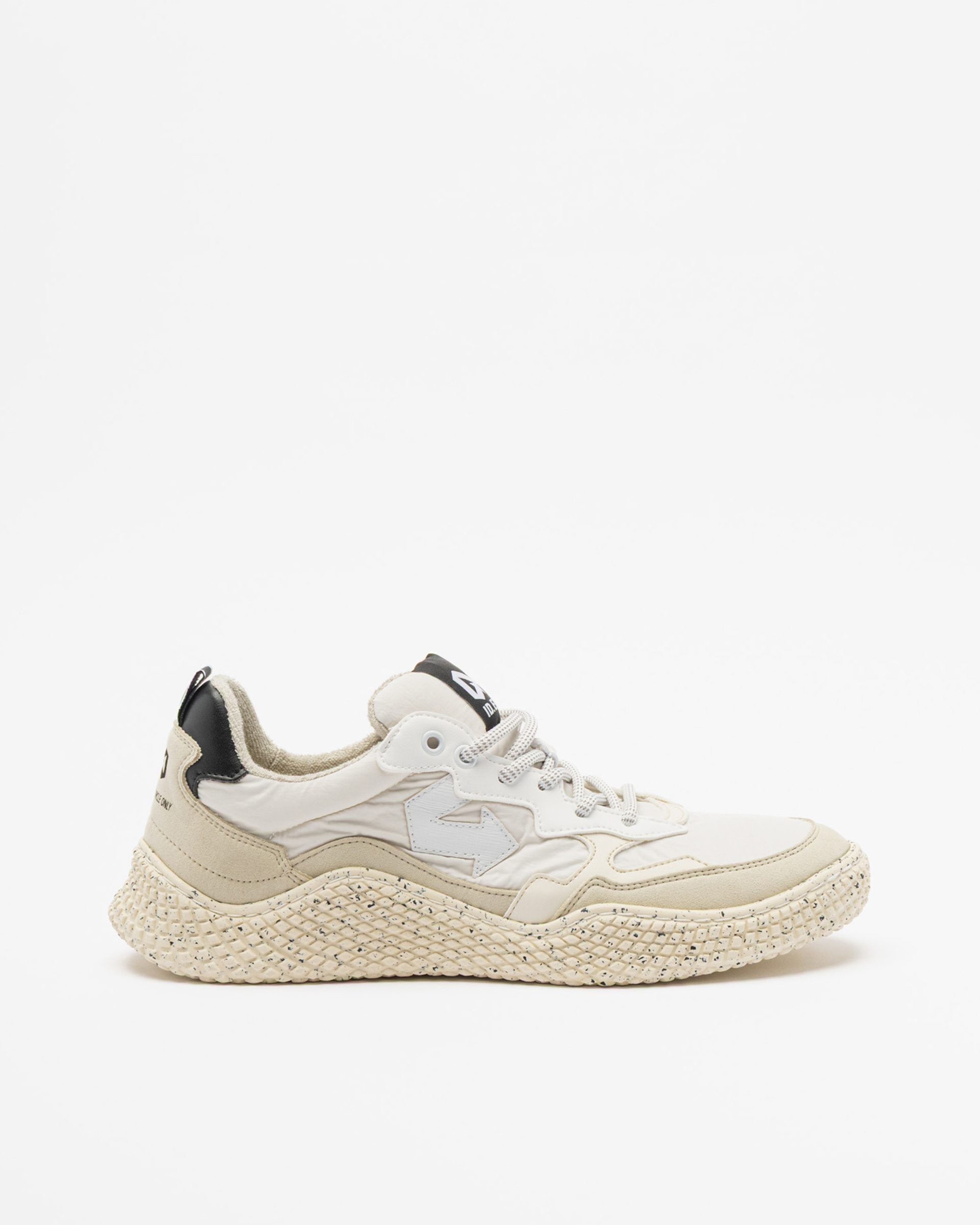 Witte sportschoenen ID.Eight