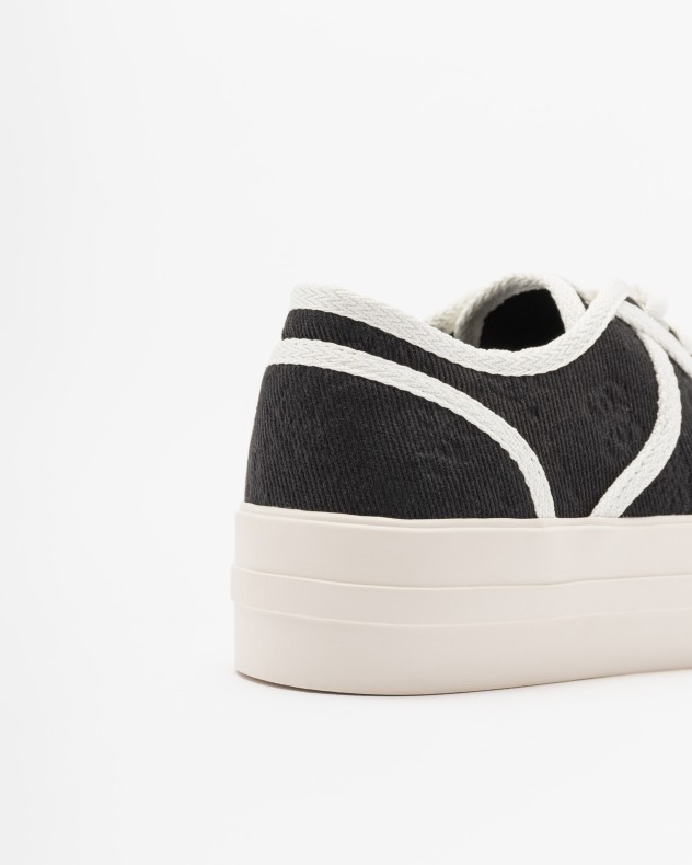 Sneakers Guess
