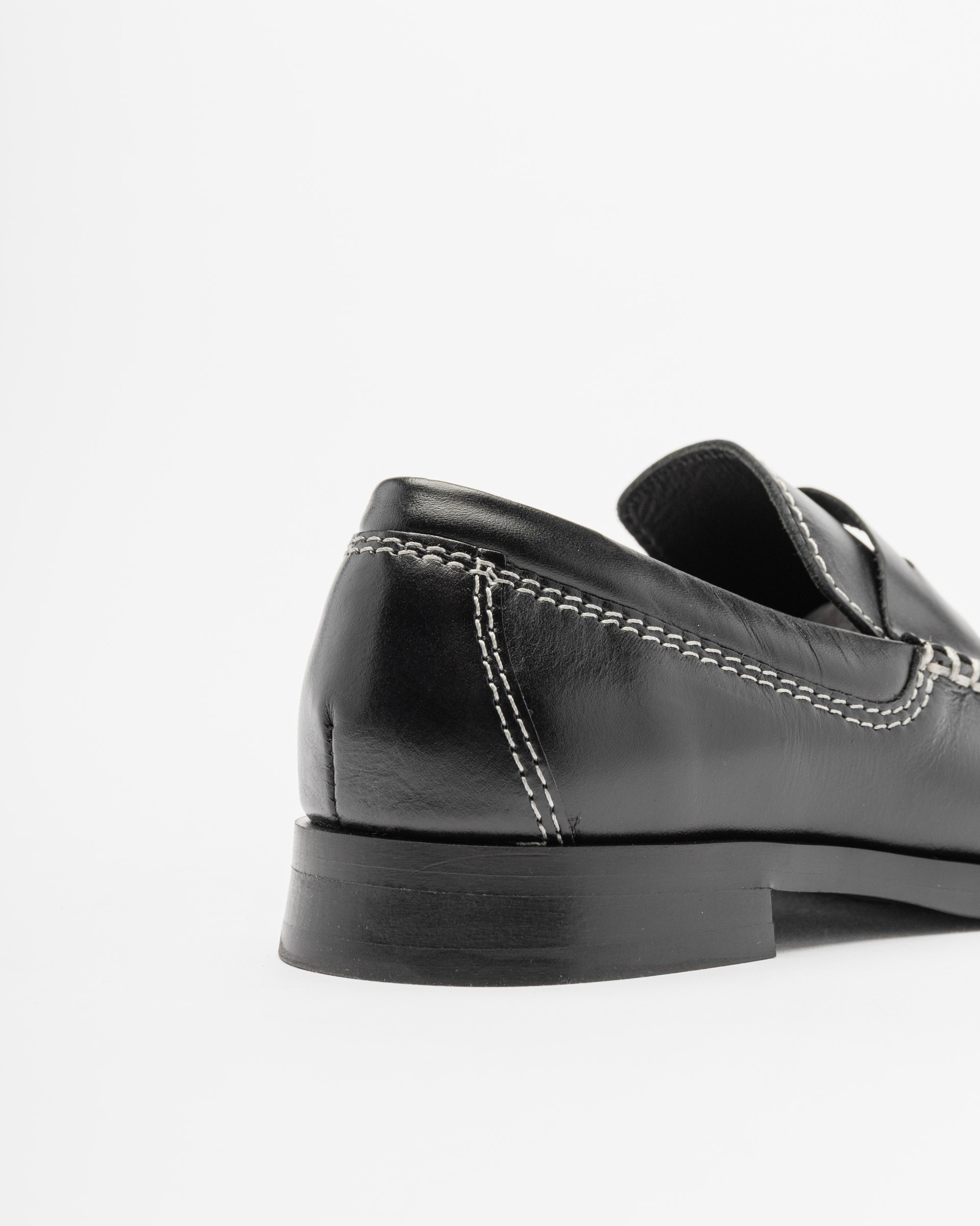 Mocassins E8 by Miista