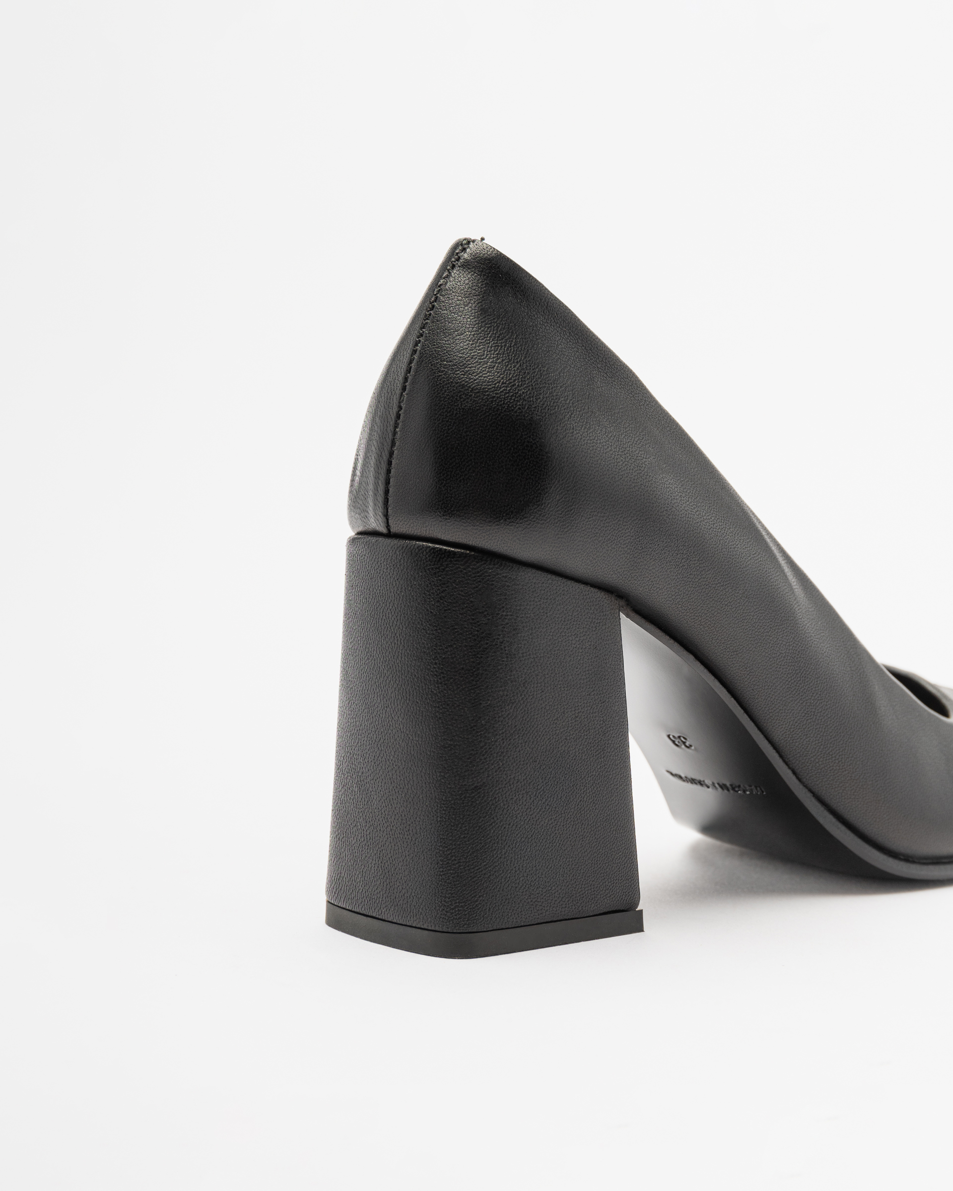 Schoenen The Lab.yrinth