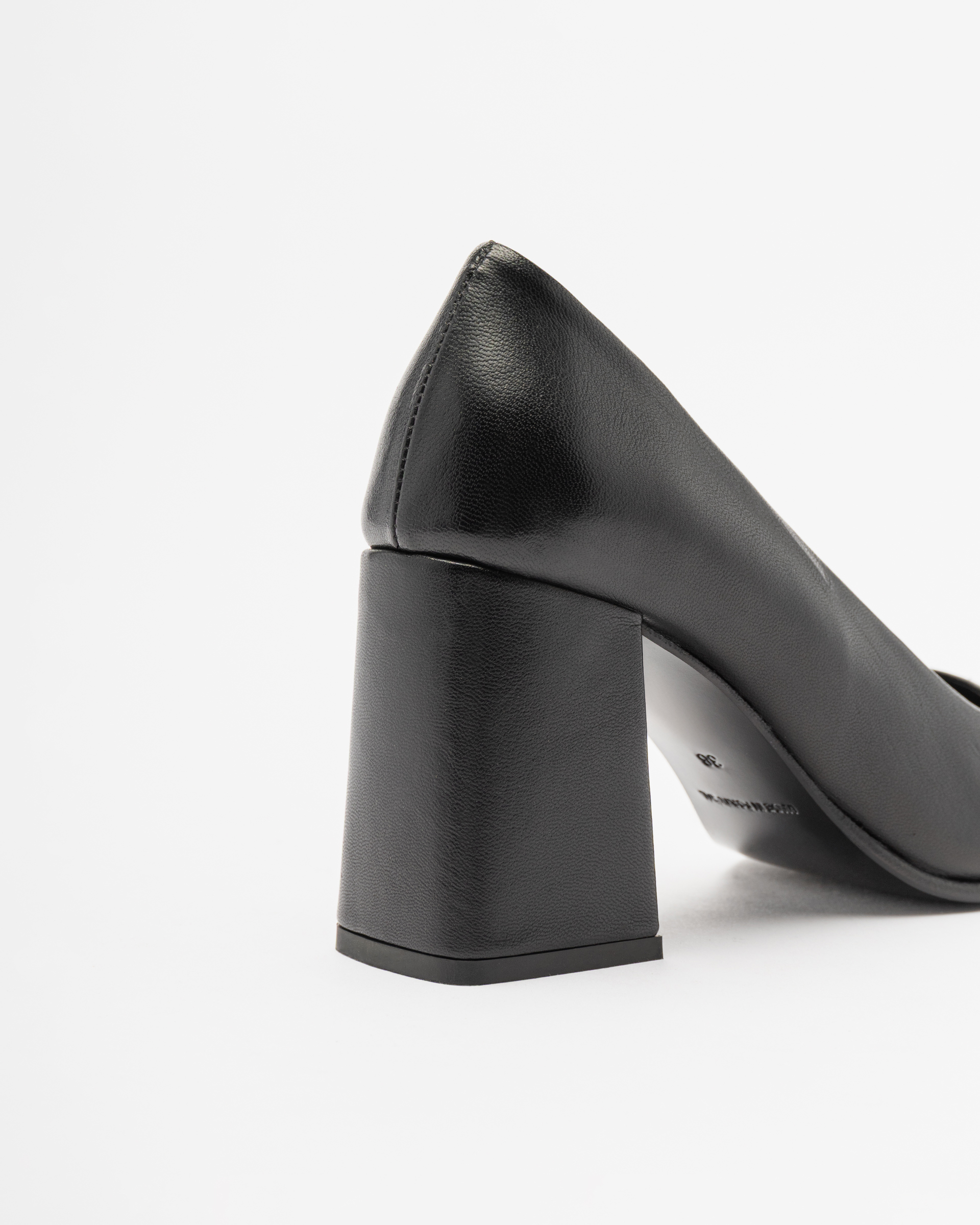 Schoenen The Lab.yrinth
