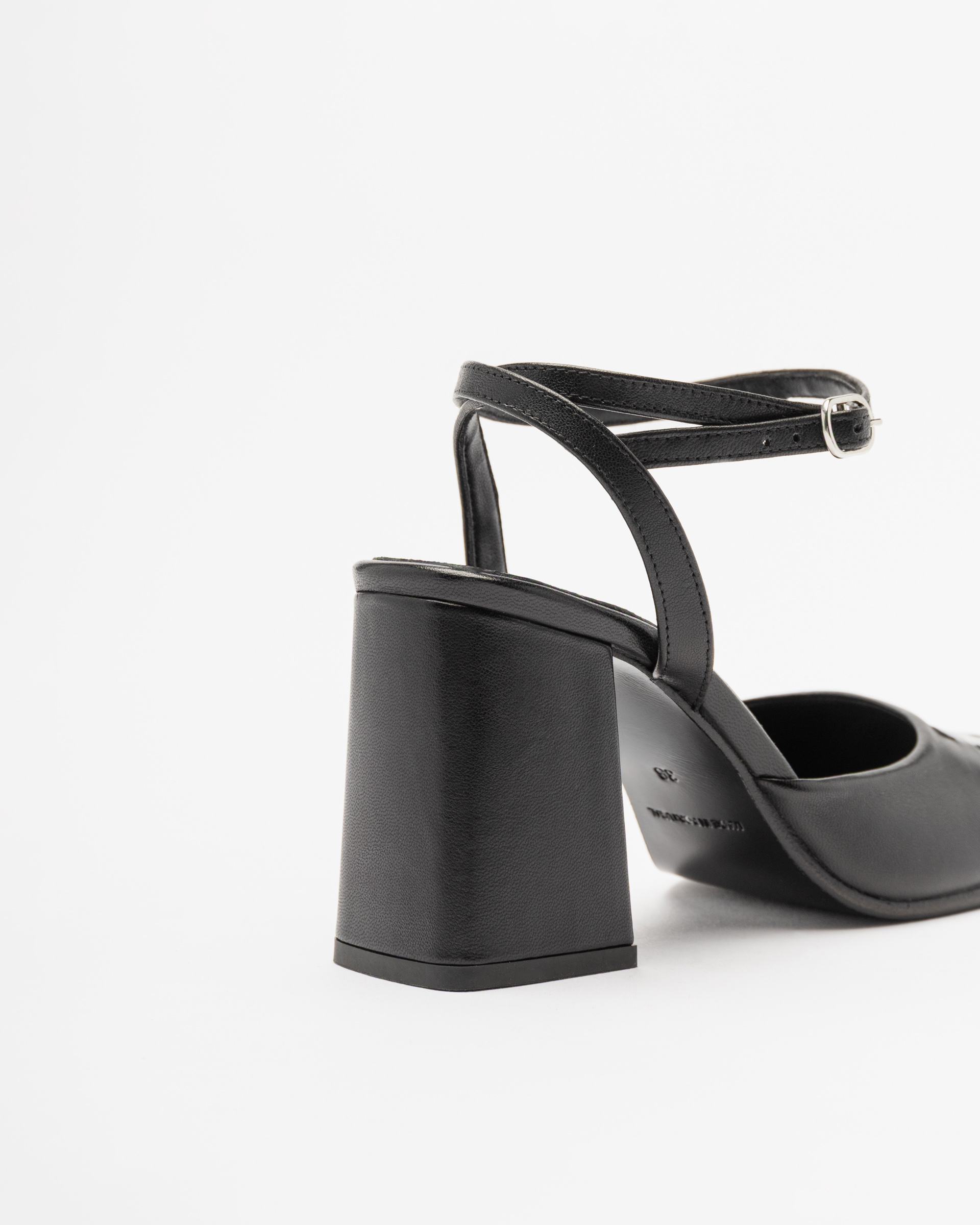 High Heel Sandalen The Lab.yrinth