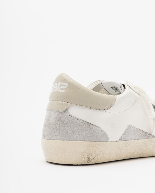 4B12 Sneakers