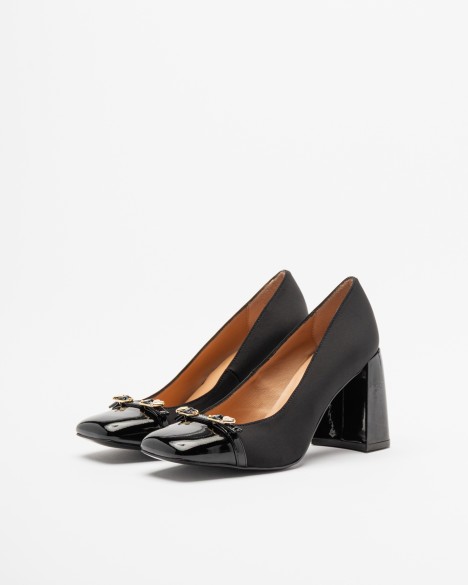 Sapatos salto alto Love Moschino