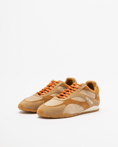 Sneakers Love Moschino