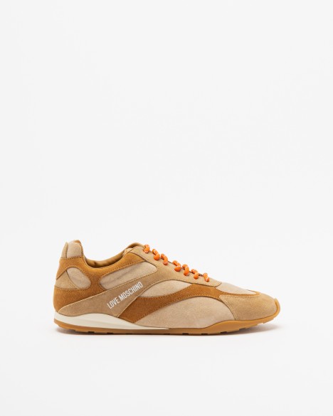 Sneakers Love Moschino