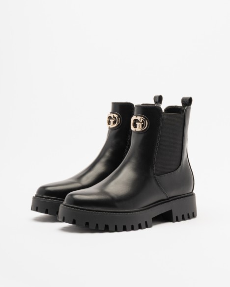 Botins Chelsea Guess