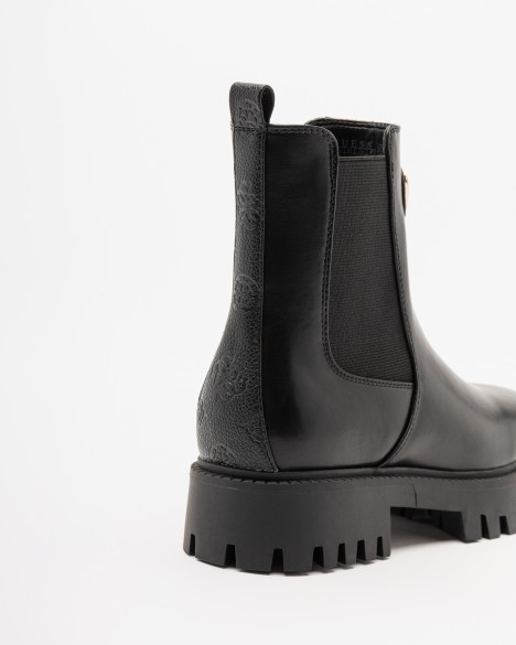 Botins Chelsea Guess