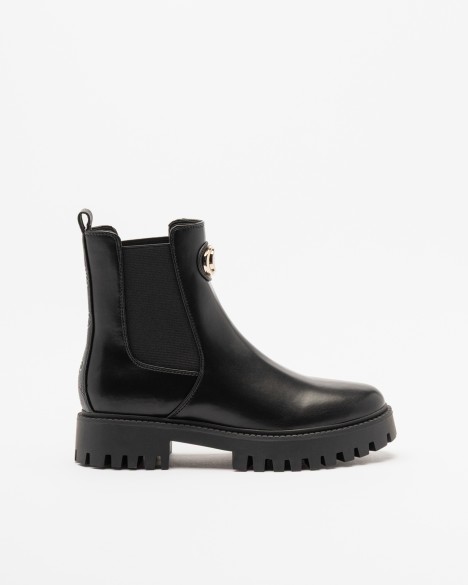 Botins Chelsea Guess