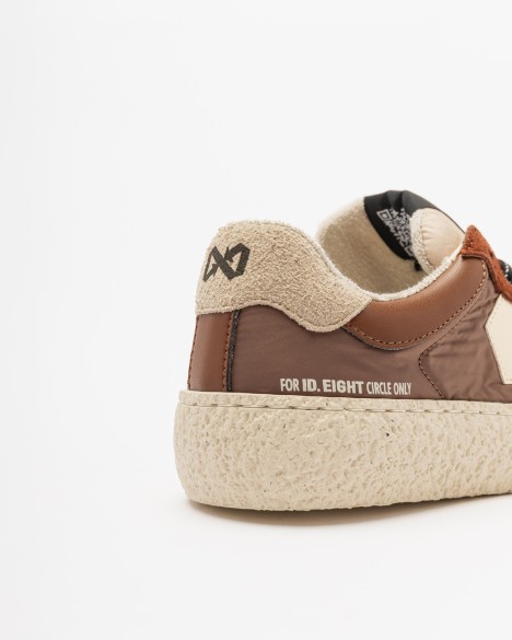 ID.Eight Sneakers