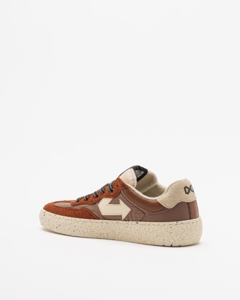 ID.Eight Sneakers