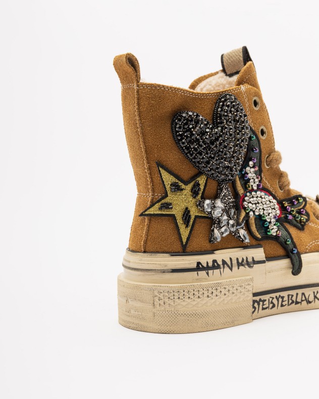 High-Top-Sneaker Nan-Ku Couture