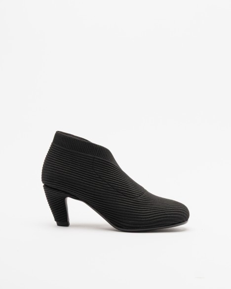 Stiefeletten United Nude