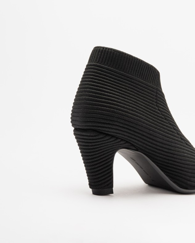 Enkellaarzen United Nude