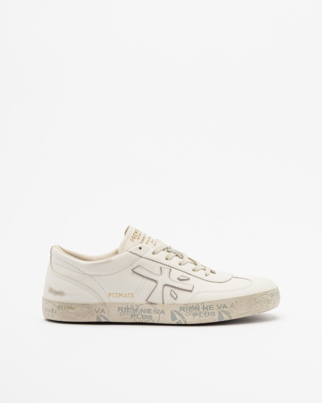 Wei�e Sneakers Premiata